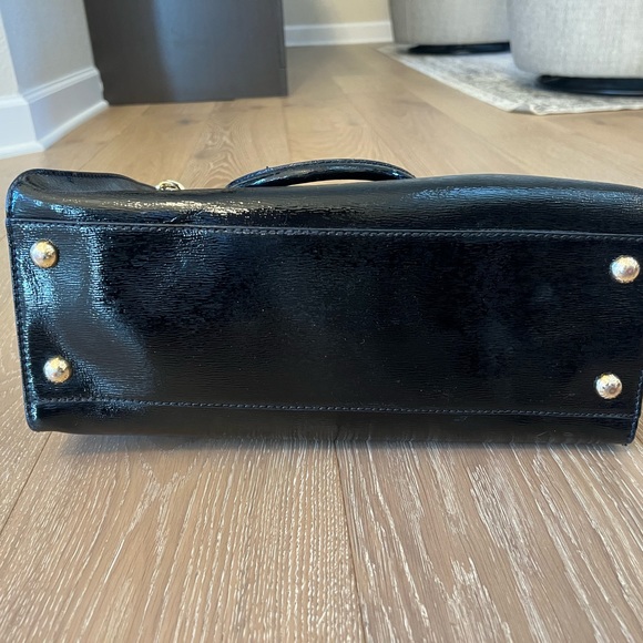 Michael Kors Hamilton Large Tote - Picture 5 of 6